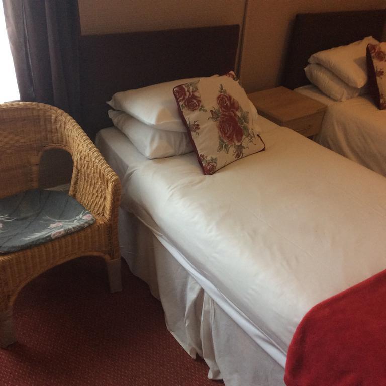 Twin Room,126958146:JPEG